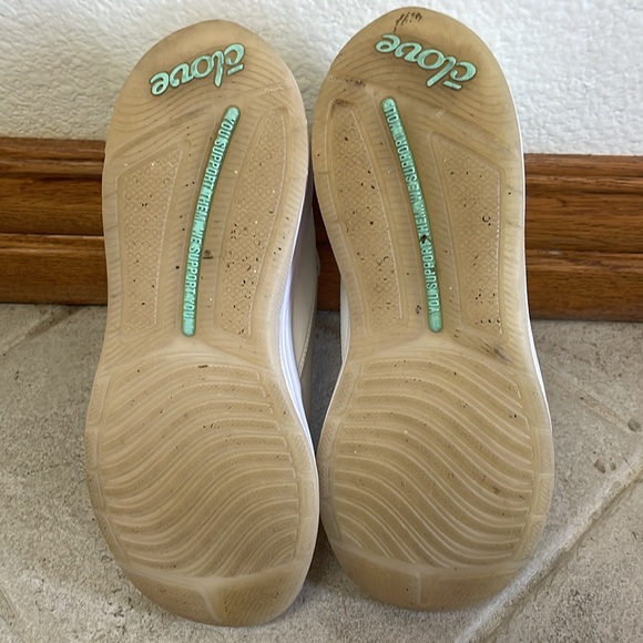 Women’s classic, brilliant white, slip resistant, fluid resistant cloves - Picture 3 of 3